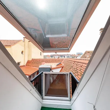 Pharmacy-loft Apartament Graz